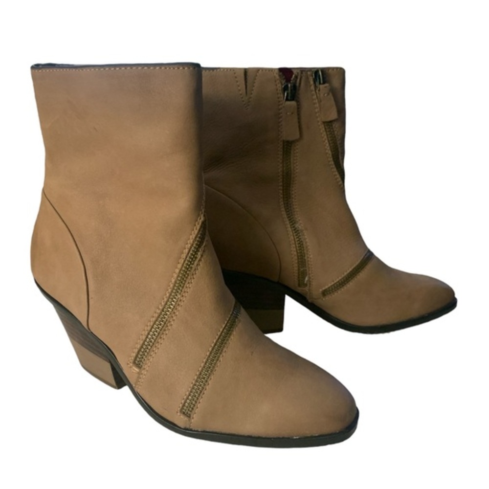 WOMEN'S NAKED FEET | IDAS MOTO INSPIRED BOOT | Light Brown Size 8.5 M